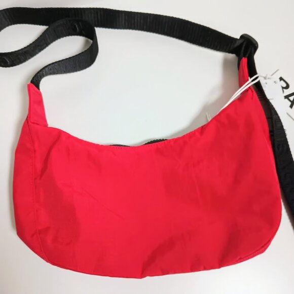 Baggu Small Crescent Bag Crossbody Red Candy Apple - Picture 2 of 6